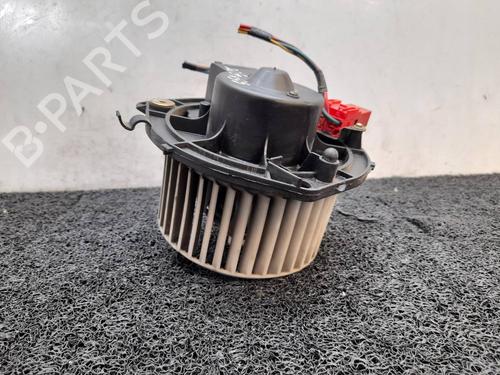 Heater blower motor IVECO DAILY III Van 35 C 12 V, 35 S 12 V (AGKA43A2, AGKB43A2, AGKB46A2,... DENSO |