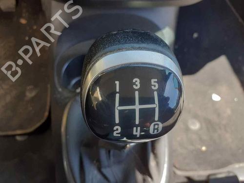 Used Shift knob Shift knob FIAT 500L (351_, 352_) 1.3 D Multijet (199LXY1A, 199LXY11) (84 hp) 25997146 25997146