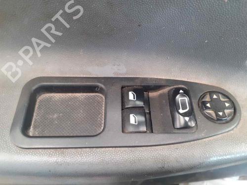 Used Left front window switch Left front window switch CITROËN JUMPY II Van 2.0 HDi 120 (120 hp) 33621093 33621093