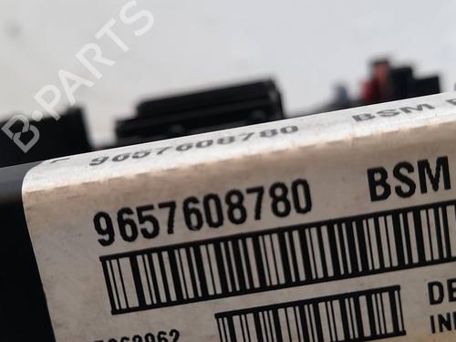 Fuse box PEUGEOT 206+ (2L_, 2M_) 1.1 | BP12302580E1 