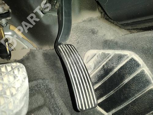 Used Pedal Pedal SSANGYONG ACTYON I 2.0 Xdi (136 hp) 8413888 8413888
