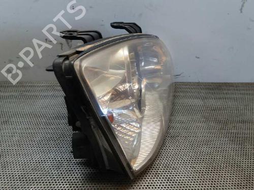 Right headlight KIA CARENS II MPV (FJ) 2.0 CRDi | BP4561530C29 