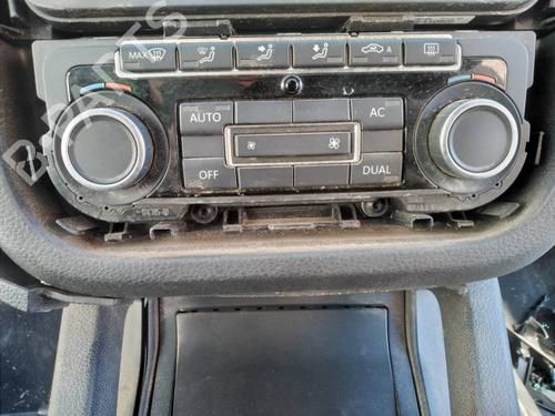 Used Climate control Climate control VW SCIROCCO III (137, 138) 2.0 TDI (140 hp) 8943450 8943450