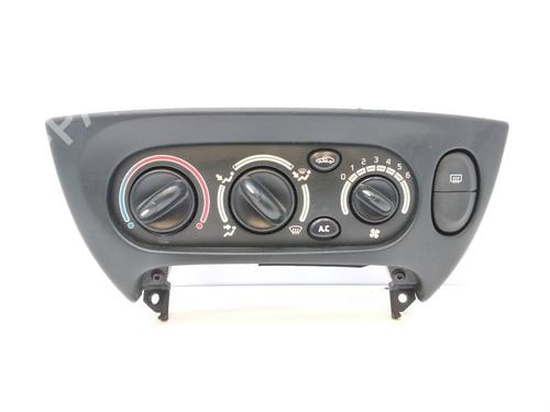 Airco bedieningspaneel RENAULT MEGANE I Classic (LA0/1_) 1.6 e (LA0F, LA0S) (90 hp) 655739W | 655739W |