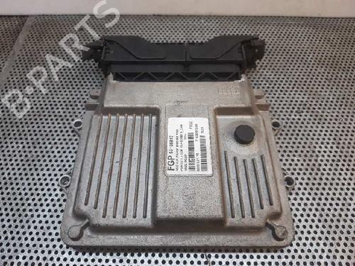 Used Engine control unit (ECU) FIAT PUNTO (188_) 1.3 JTD 16V (70 hp) 2580381