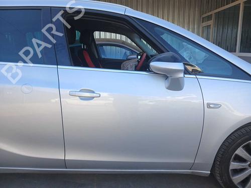 right-front-door-opel-zafira-tourer-c-p12-2011-39093562 main image