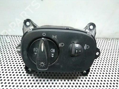 Used Headlight switch FORD TRANSIT Van (FA_ _) 2.4 DI (FAA_, FAB_, FAC_, FAD_) (90 hp) 1368881