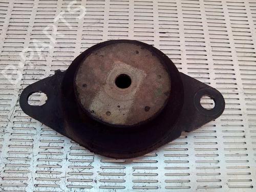 Used Support RENAULT LAGUNA II Grandtour (KG0/1_) 2.0 16V (KG00, KG0K, KG0W, KG0P) (135 hp) 14047606
