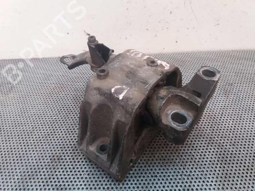 Used Engine mount VW GOLF IV (1J1) 1.9 TDI (150 hp) 10243547