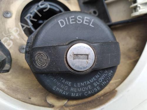 Używane Klapa wlewu paliwa FORD KA (RU8) 1.3 TDCi (75 hp) 9689508