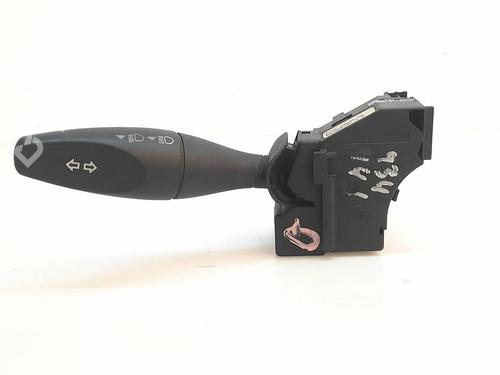 Used Headlight switch Headlight switch FORD TRANSIT CONNECT (P65_, P70_, P80_) 1.8 Di (75 hp) 1355320 1355320