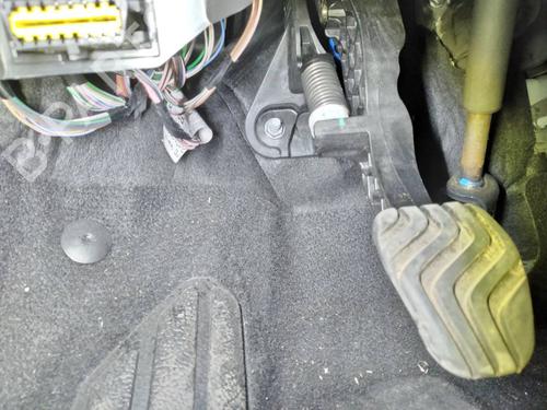 Clutch pedal DACIA SANDERO III 1.0 TCe 90 (91 hp) 12454926