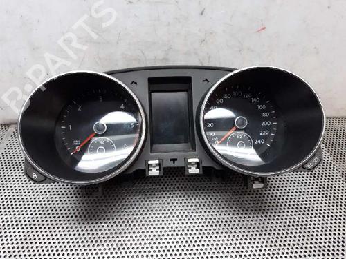 Used Instrument cluster VW GOLF VI (5K1) 1.6 TDI (105 hp) 4441137