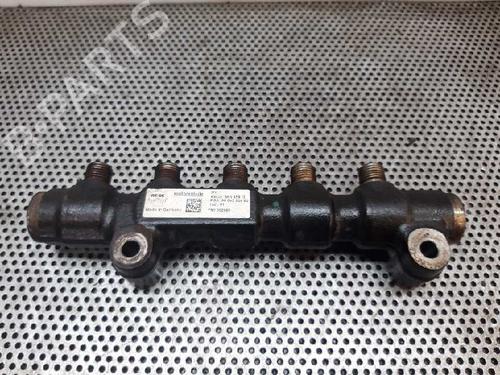 Used Injection rail Injection rail CITROËN XSARA PICASSO (N68) 1.6 HDi (90 hp) 2851260 2851260