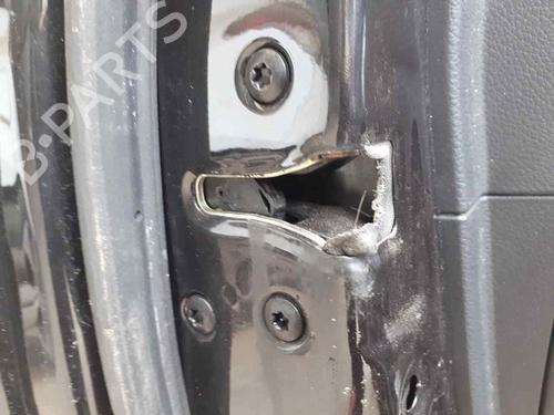rear-left-lock-ssangyong-tivoli-2015-34120017 main image