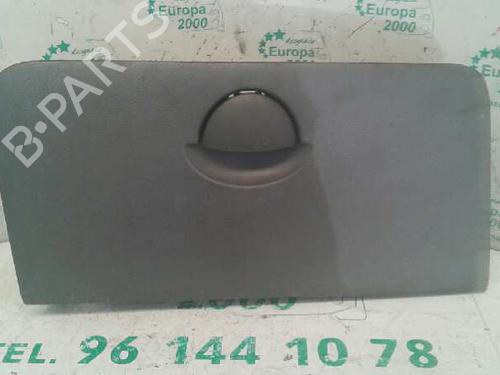 Used Glove box CHEVROLET AVEO / KALOS Hatchback (T200) 1.4 (83 hp) 590894