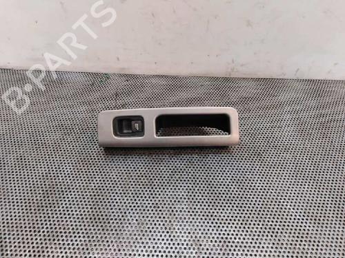Used Right rear window switch Right rear window switch VOLVO V50 (545) [2003-2012] 1358095 1358095