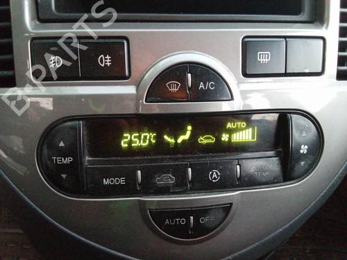 Left headlight KIA CARENS II MPV (FJ) 2.0 CRDi | BP7182881C28 