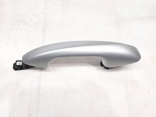 front-right-exterior-door-handle-mercedes-benz-a-class-w177-2018-30053311 main image
