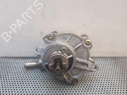 Used Vacuum pump MERCEDES-BENZ SPRINTER 2-t Van (B901, B902) 211 CDI (901.661, 901.662, 902.661, 902.662) (109 hp) 2705727