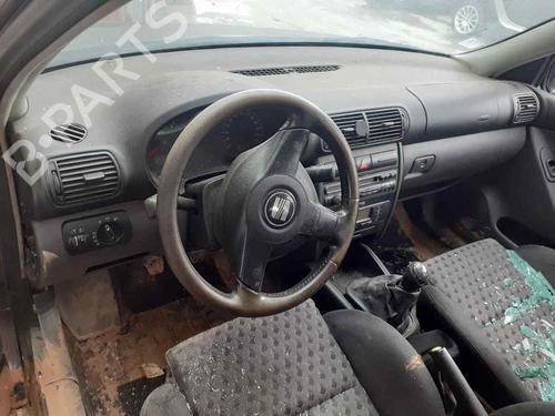 Bouton de warning SEAT LEON (1M1)  | BP29383452I22 