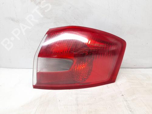 Used Right taillight FORD KUGA I [2008-2012]  30314812