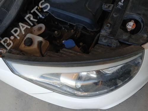 Right headlight HYUNDAI ix35 Van CRDi | BP38526022C29 - Image 3