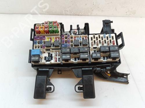 Used Fuse box Fuse box 29984192 29984192
