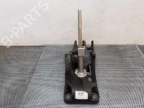Gear lever MERCEDES-BENZ GLA-CLASS (X156) GLA 180 (156.942) | BP7408548M90 