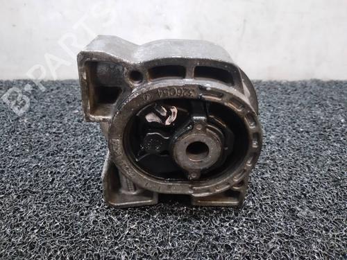 Used Engine mount Engine mount MERCEDES-BENZ A-CLASS (W169) A 180 CDI (169.007, 169.307) (109 hp) 10136315 10136315