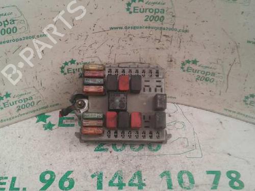 Used Fuse box FIAT PUNTO (188_) 1.9 DS 60 (188.031, .051, .231, .251) (60 hp) 593902