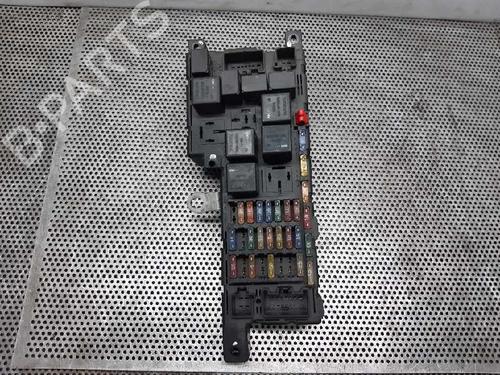 Used Fuse box VOLVO S60 I (384) 2.4 D (130 hp) 4680661