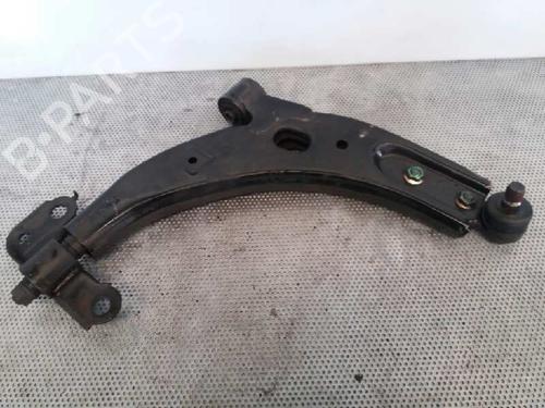 Used Right front suspension arm KIA CARENS II MPV (FJ) 2.0 CRDi (113 hp) 2519868