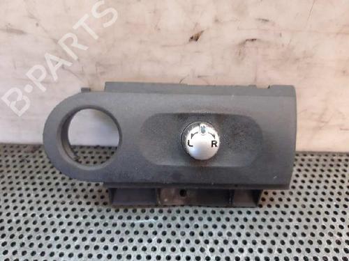 Used Mirror switch Mirror switch 2586981 2586981