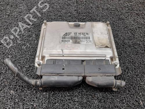 Used Engine control unit (ECU) VW SHARAN (7M8, 7M9, 7M6) 1.9 TDI (115 hp) 8213943