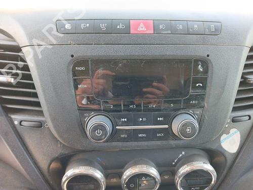 Used Radio Radio IVECO DAILY VI Van [2014-2026] 33216733 33216733