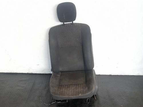 left-front-seat-dacia-sandero-2008-12313719 main image