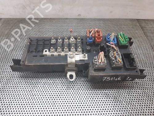 Used Fuse box Fuse box VOLVO XC90 I (275) D5 AWD (185 hp) 2277163 2277163