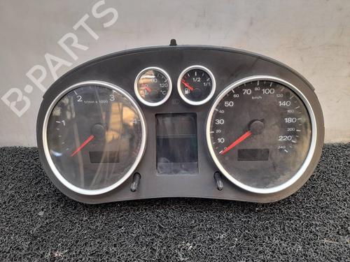 Instrument cluster AUDI A2 (8Z0) 1.4 TDI (90 hp) 4721611