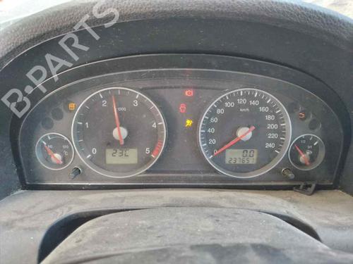 Injector FORD MONDEO III Saloon (B4Y) 2.0 TDCi | BP22242096M100 