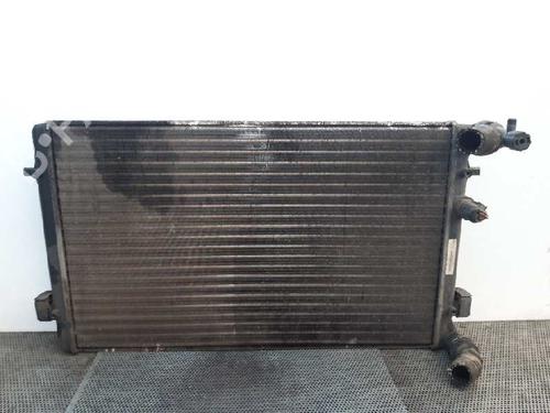 Used Water radiator Water radiator 3439868 3439868