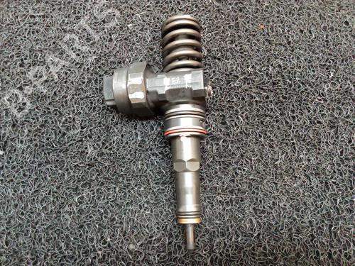 Used Injector AUDI A4 B5 (8D2) 1.9 TDI (116 hp) 9501915