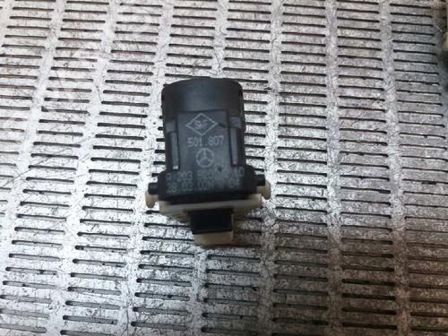 Right rear window switch MERCEDES-BENZ C-CLASS (W203) C 220 CDI (203.006, 203.008) | BP1356748I28 