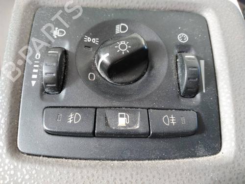 Used Headlight switch VOLVO S40 II (544) 2.0 D (136 hp) 8911845