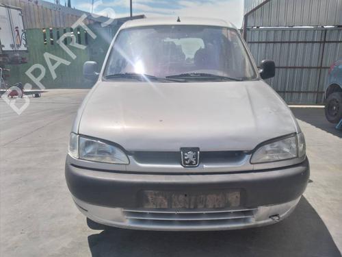 Left taillight PEUGEOT PARTNER MPV (5_, G_) | BP32496752C34 - Image 3