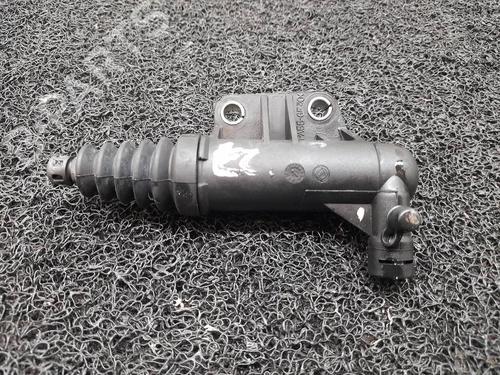 Used Clutch slave cylinder Clutch slave cylinder 14041692 14041692
