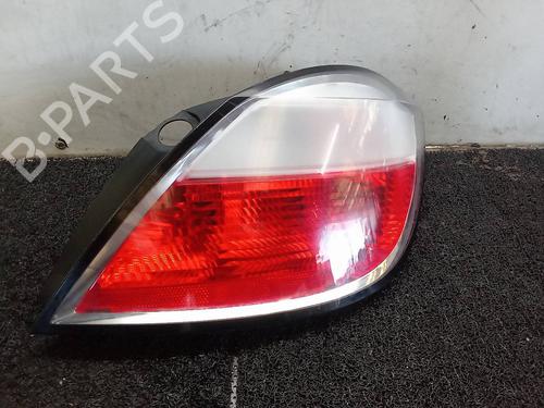 Used Right taillight Right taillight OPEL ASTRA H (A04) [2004-2014] 7102543 7102543