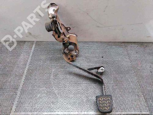Used Break pedal Break pedal TOYOTA RAV 4 II (_A2_) 1.8 (ZCA25_, ZCA26_, ZCA25W, ZCA26W) (125 hp) 8767946 8767946