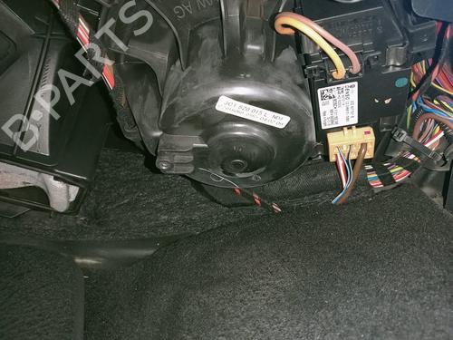 Used Heater blower motor Heater blower motor VW GOLF VI (5K1) [2008-2014] 27206351 27206351