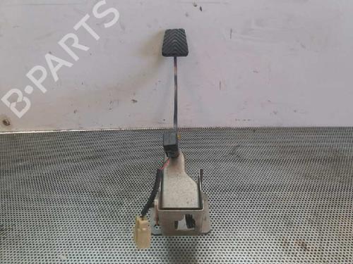 Used Clutch pedal Clutch pedal 8767863 8767863